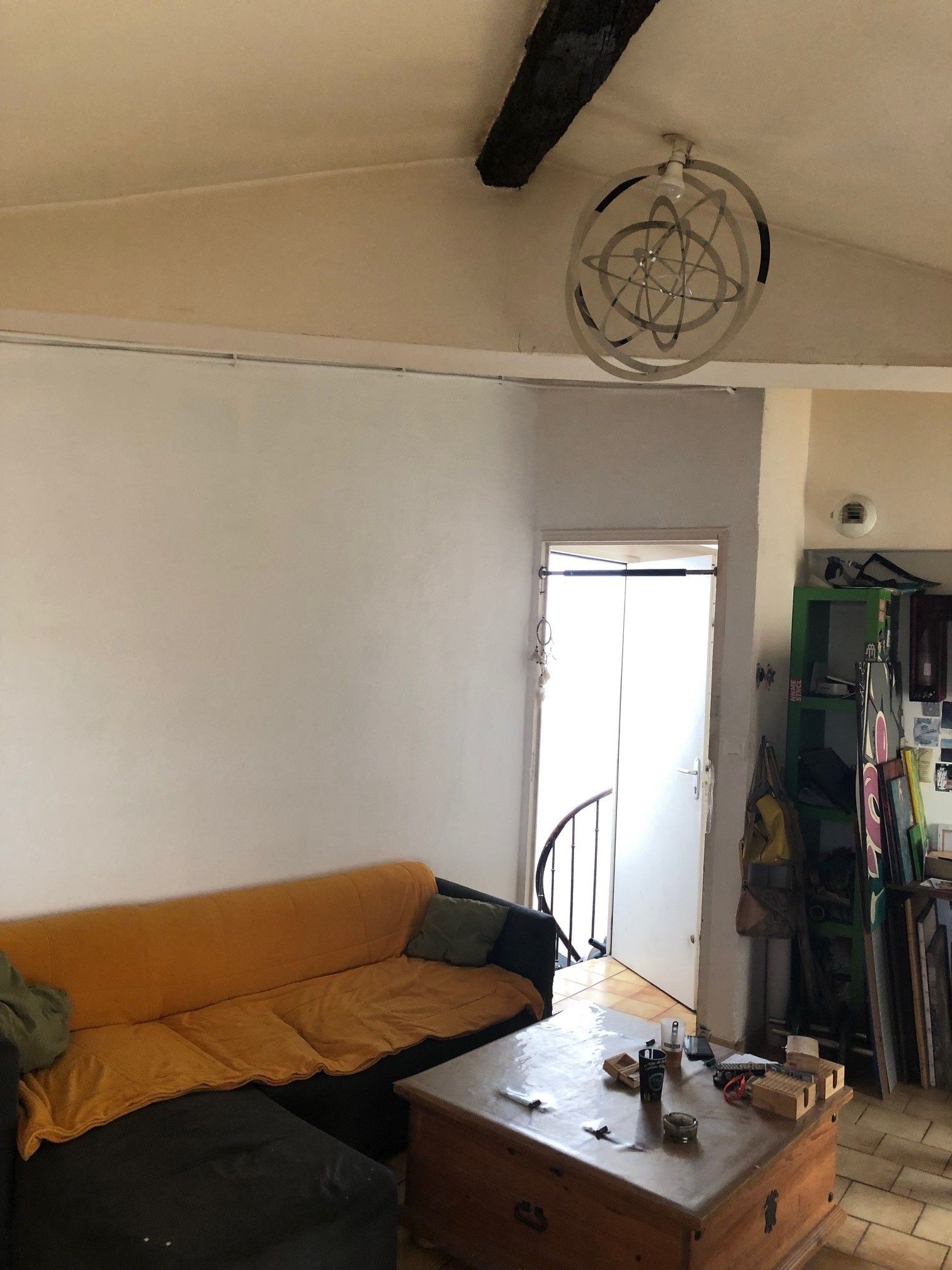 intérieur immeuble avant travaux