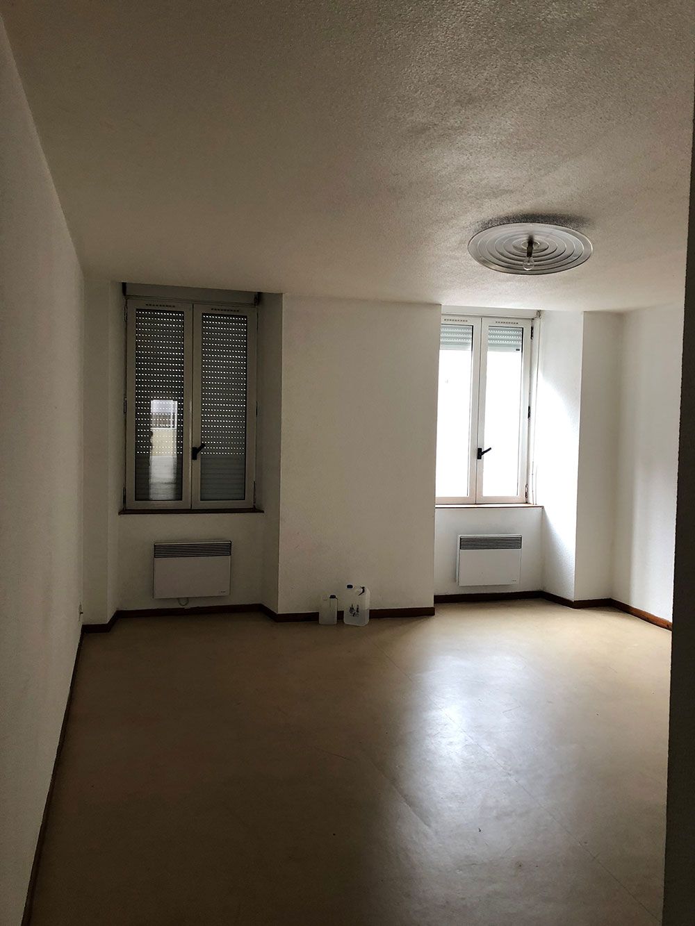 intérieur immeuble avant travaux