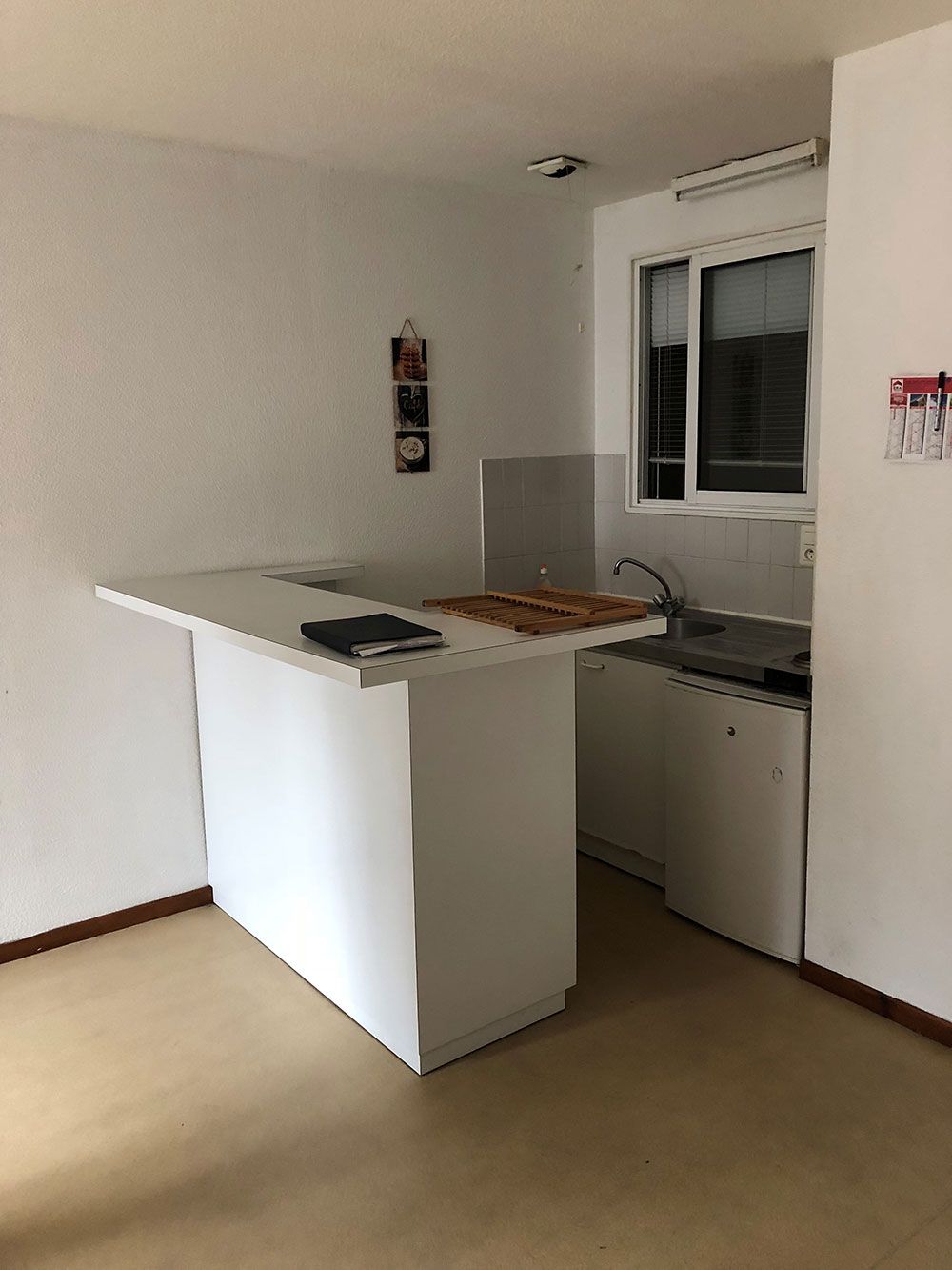 intérieur immeuble avant travaux